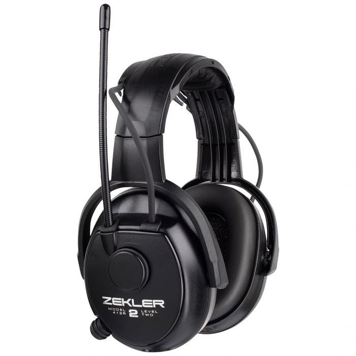 "Hörselkåpa ZEKLER 412R med inbyggd FM-radio, Bluetooth för trådlös musikströmning och handsfree-samtal, samt nivåberoende medhörning. Svart design med justerbar bygel och dämpningsnivå SNR 30 dB. Idealisk för användning i bullriga miljöer som verkstad el